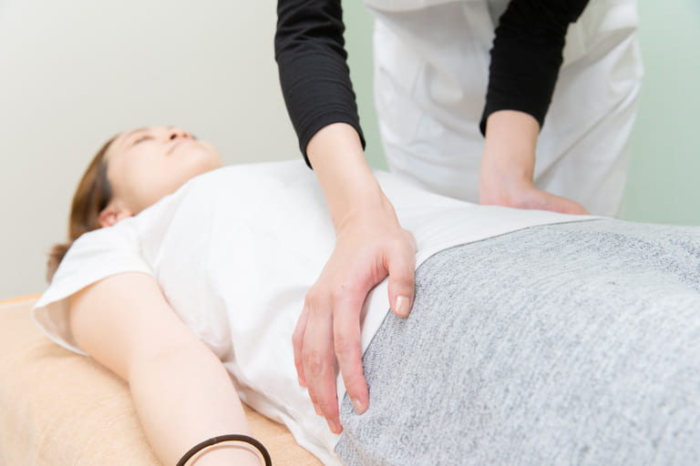 骨盤のゆがみが美容に与える影響とは？